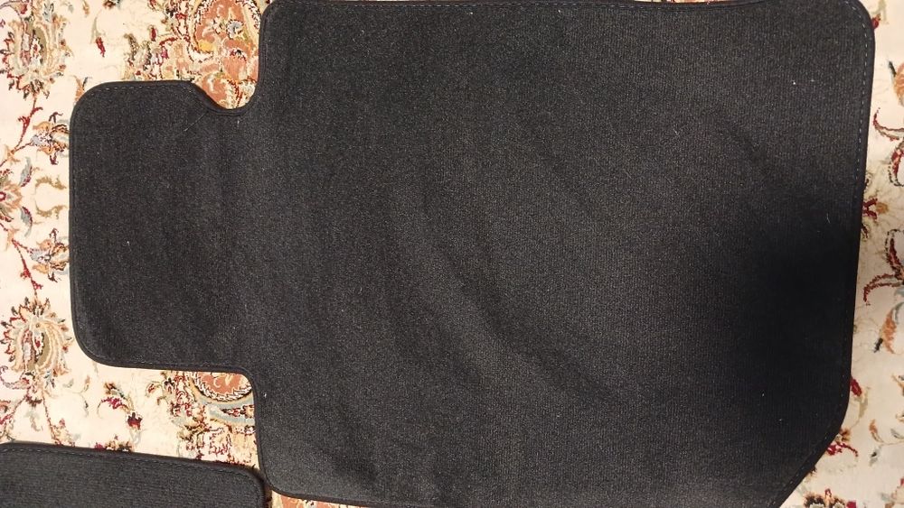 Нові килимки BMV