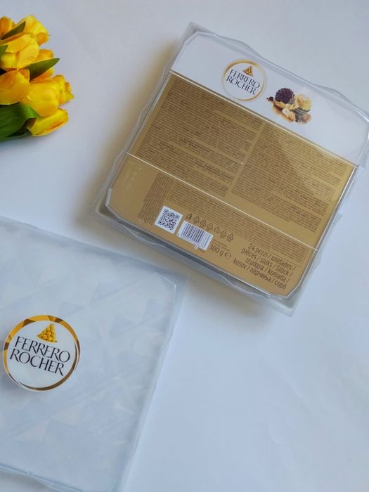 Коробка Ferrero Rocher. 22*22*4 см