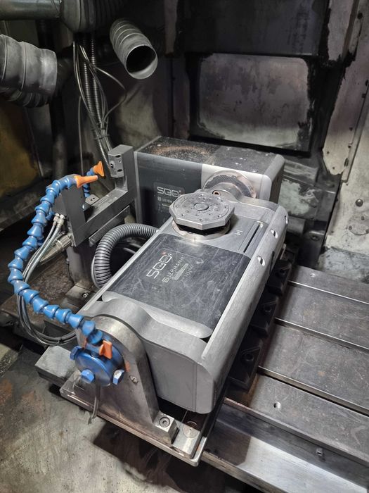 Célula Fanuc Robodrill CNC 5 Eixos com Robot Fanuc