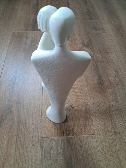 Статуетка бренду The Leonardo Collection.