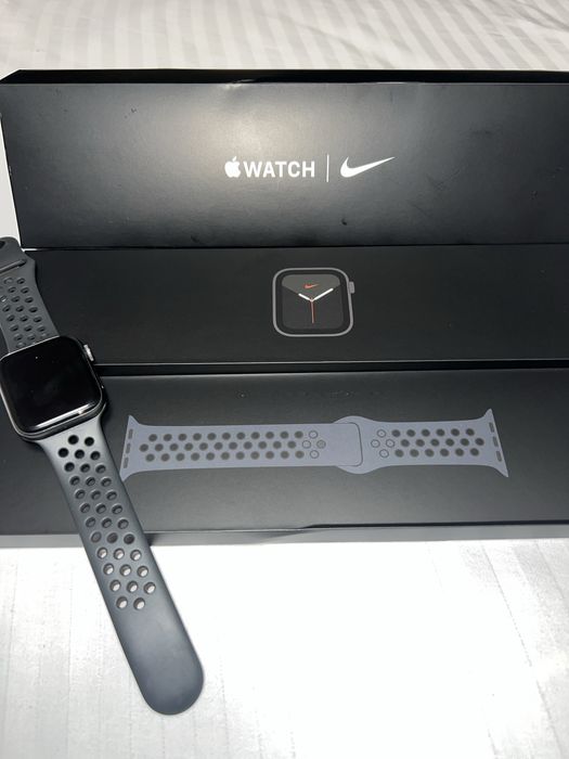 Apple Watch SE Nike 44mm
