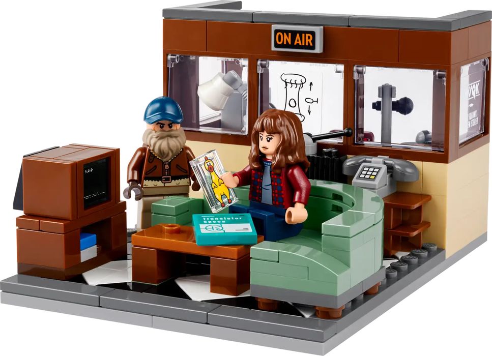 LEGO Icons Stranger Things 40891 The Squawk Radio  Station