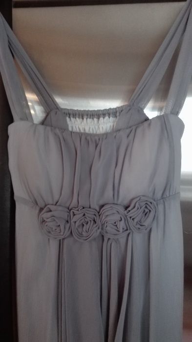 Vestido cerimónia cinza claro