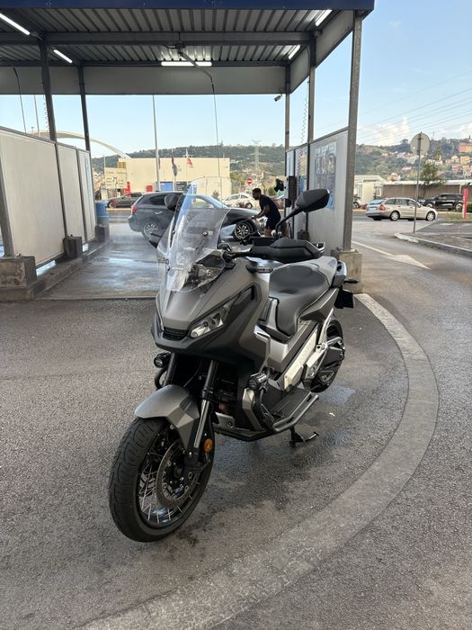 Honda X-ADV 750 akraprovic