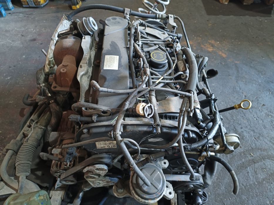 REF9B Motor Ford Mondeo 2.0 gasóleo 130 cv completo com caixa