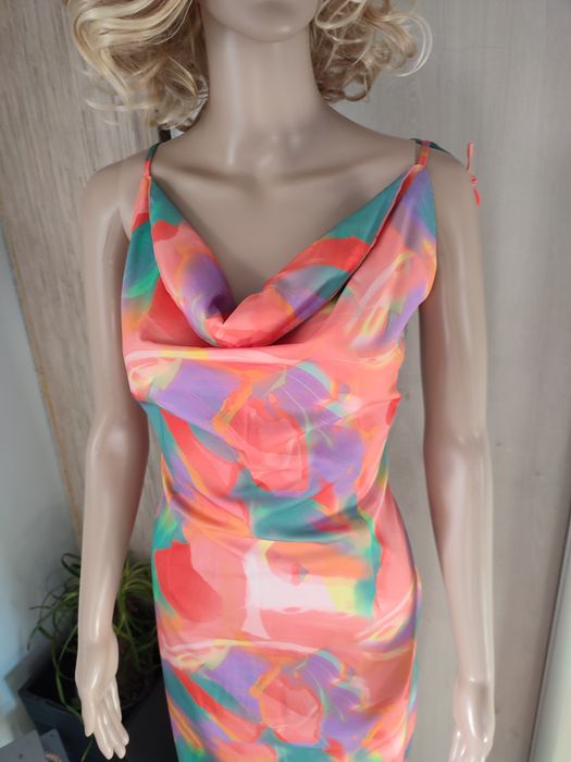 Sukienka w letnim kolorze ,wakacyjna