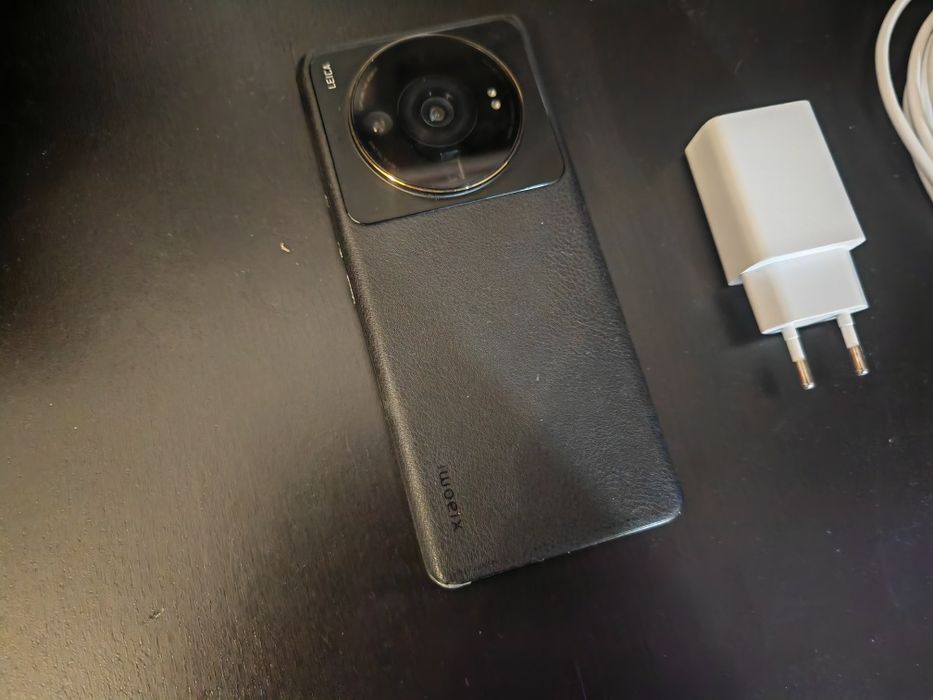Troco/Vendo Xiaomi 12S Ultra 512gb usado com carregador!