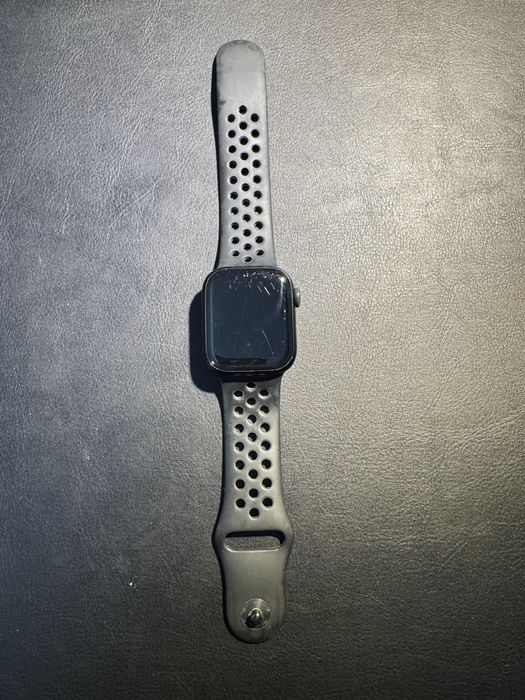 Apple Watch Series 8 Nike, 41 мм