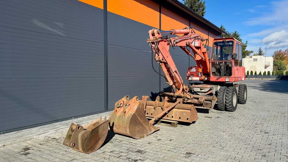 KOPARKA KOŁOWA OBROTOWA ATLAS 1204  4łyżki  + hydrauliczna sprowadzona