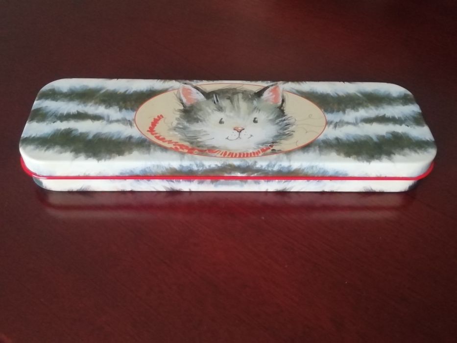 Caixa /Lapiseira /Estojo  "GATO"