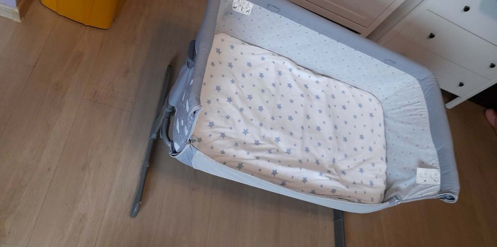 Dostawka Chicco z materacem