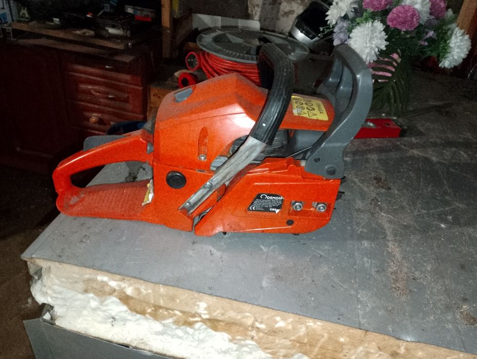 Piła spalinowa demon