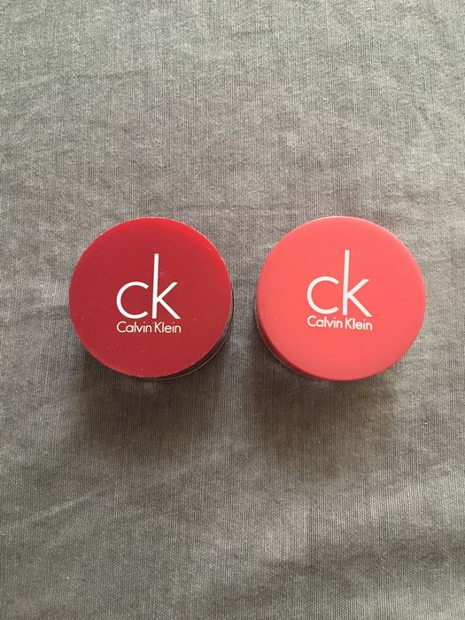 Calvin Klein błyszczyki do ust