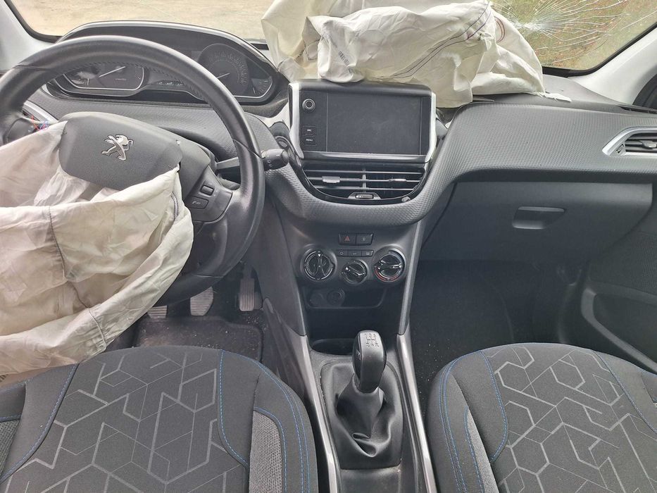 Peugeot 2008 1.2 PureTech Style