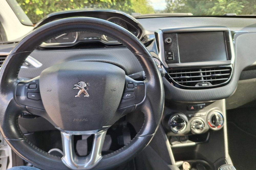 Peugeot 208 1.5 BlueHdi NACIONAL - 19