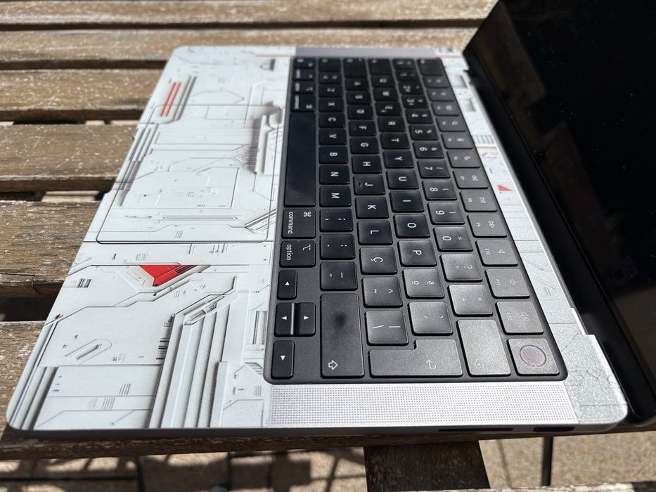 MacBook Pro 14 M3 1TB