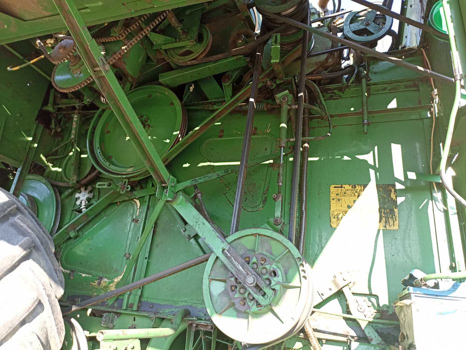 Комбайн Джон дір 1055 +ріпаковий стіл.