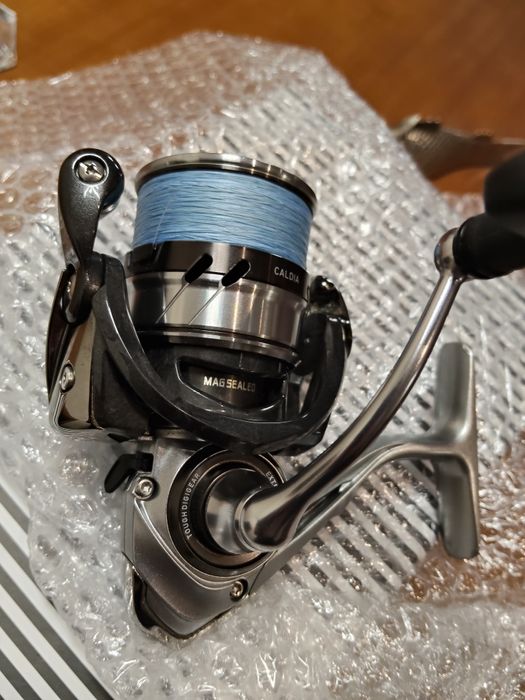 Carreto de pesca Daiwa Caldia LT 3000 cxh como novo