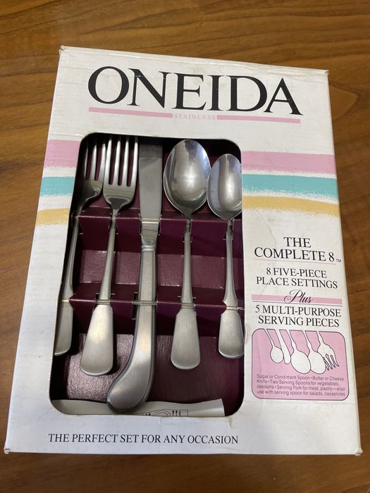 Oneida INOX ARBOR ROSE 18/8 Estados Unidos 45 peças serviço para 8 VINTAGE
