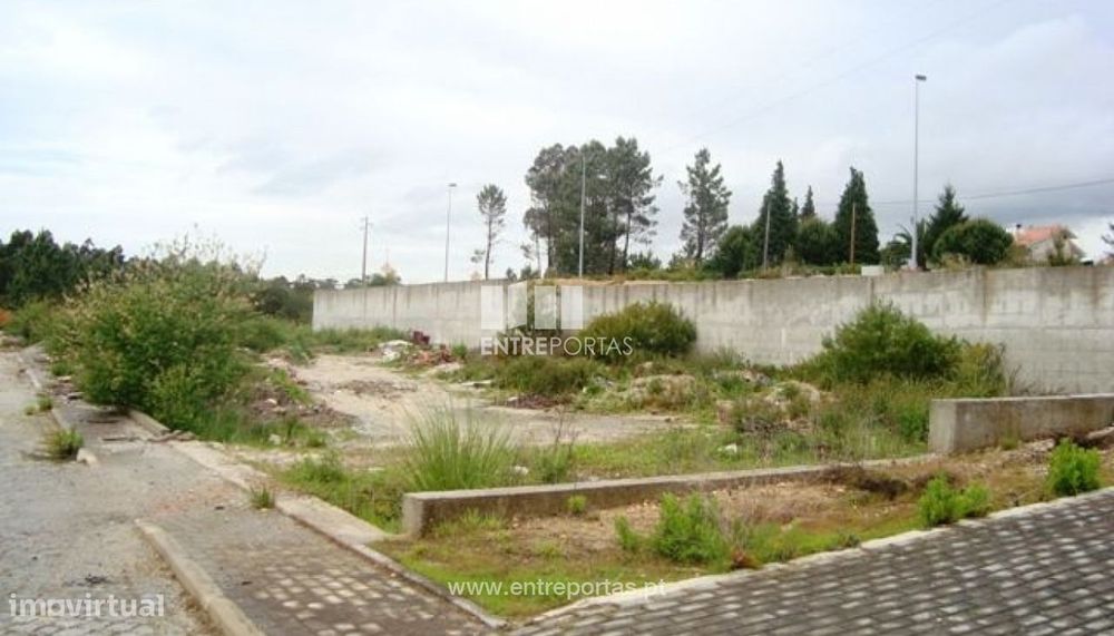 Lote de Serviços - Fragoso — Fragoso, Braga