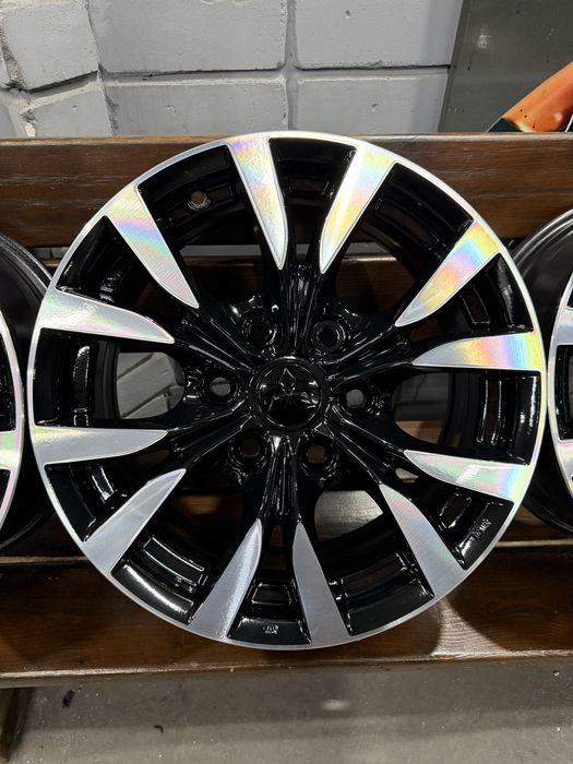 99 Оригинальные литые диски Mitsubichi Pajero L200 6/139,7 R17 et38