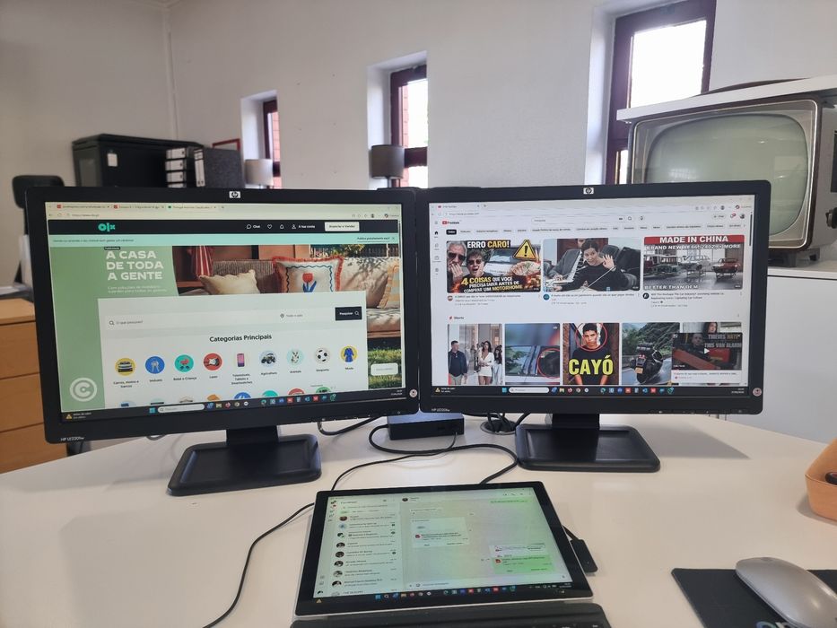 2 Monitores HP 22"