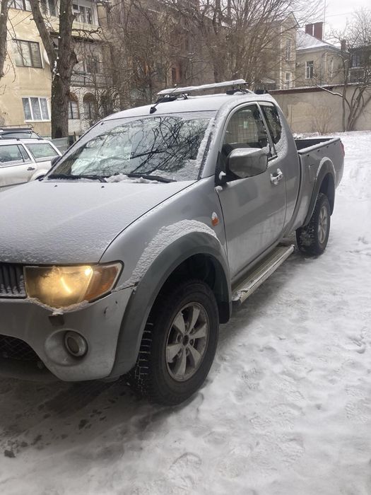 Продам авто Mitsubishi l200