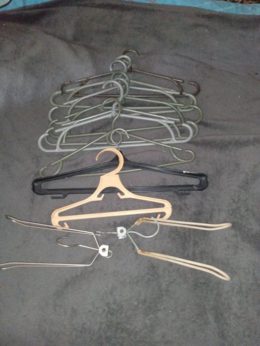 Вішалки різні тремпель розкладний