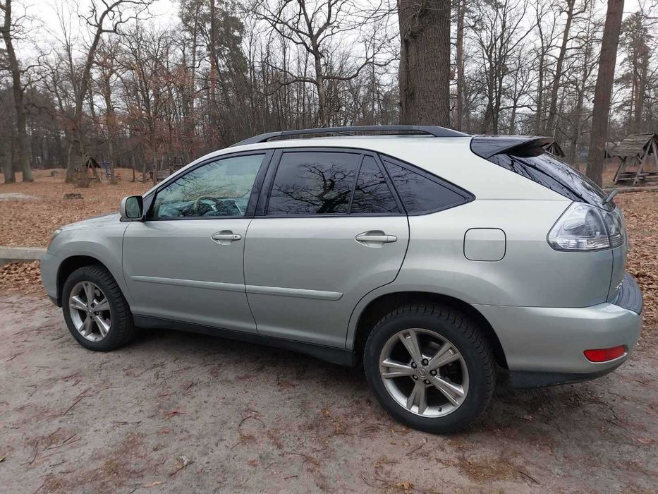 Позашляховик Lexus RX 400H (гібрид)