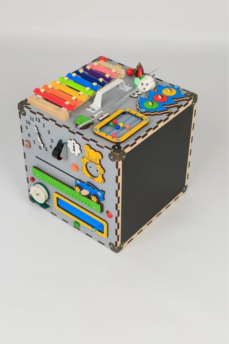 Бізікуб 30х30х30