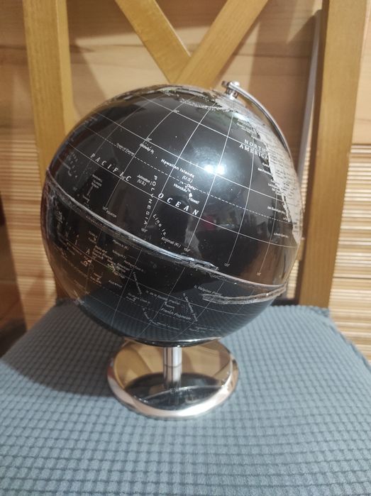 Globus światowy 20 cm z metalową podstawą firmy Exerz