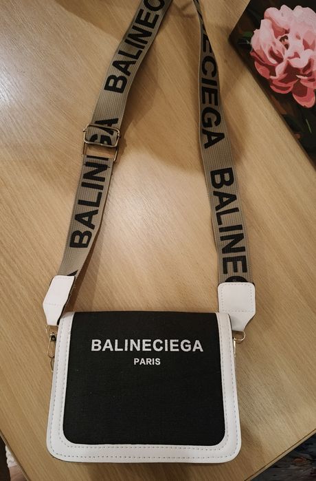 Стильна крос-боді сумка Balineciega Paris
