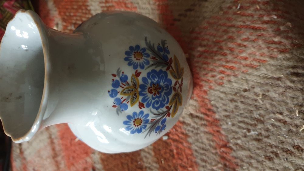 Wazon porcelana PRL kwiaty