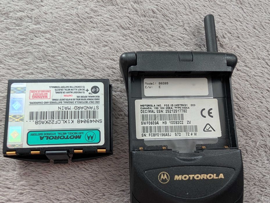 Motorola StarTac 3000 CDMA Flip LED Мобильный телефон Комплект Раритет