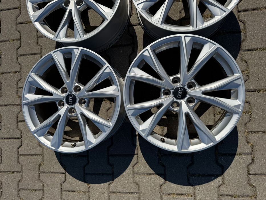 Oryginalne felgi Audi Q3 18 x 7j 5x112 ET43 piękny stan