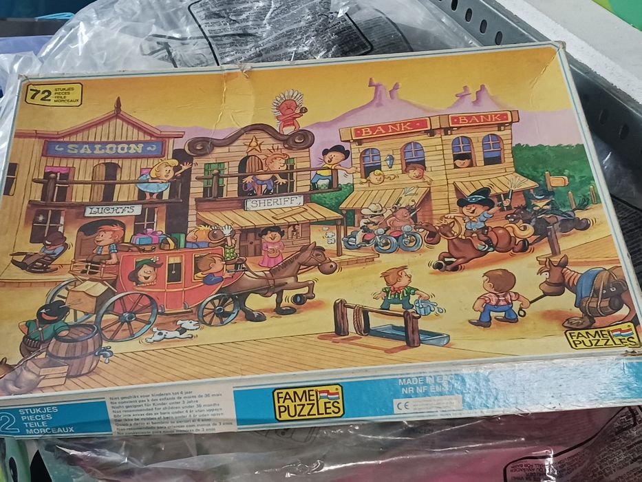 Puzzle antigo 72 peças COMO NOVO