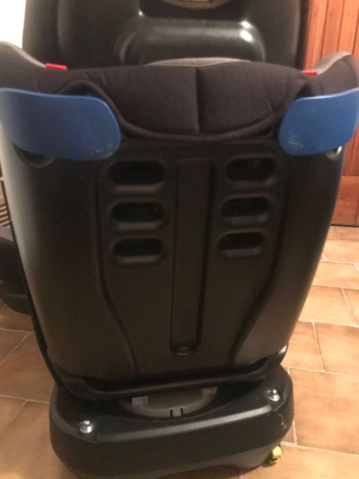 Sprzedam foteliki samochodowe