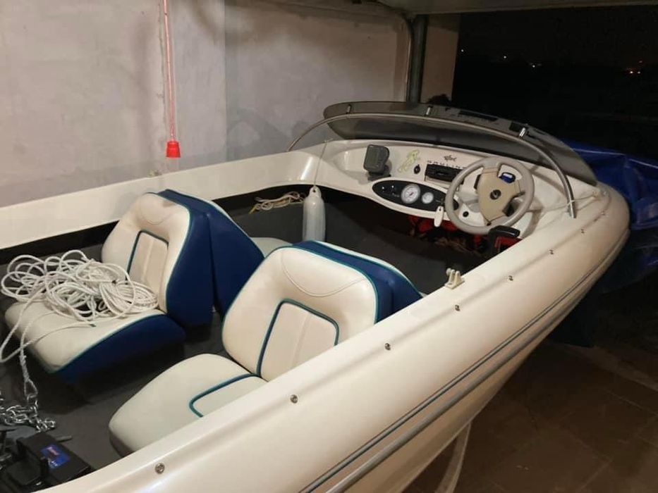 Barco / Lancha 60 cv 4 pax