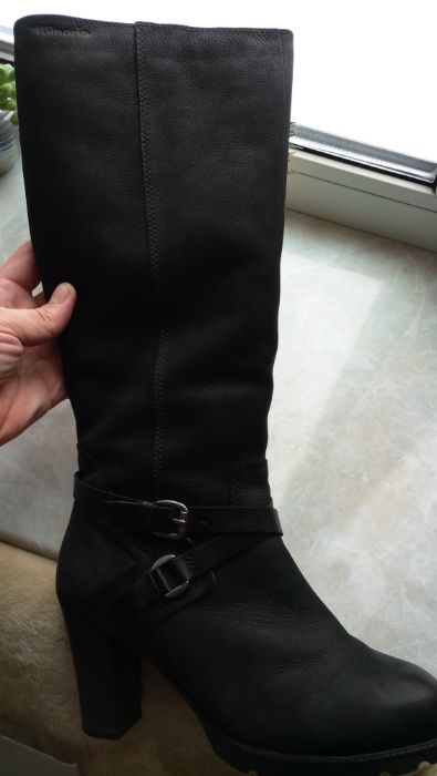 Чоботи Tamaris, 37р., нові, чорні, нубук