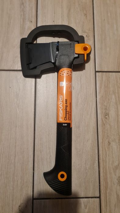 FISKARS  Chopping axe Solid A6 XS  siekiera nowa