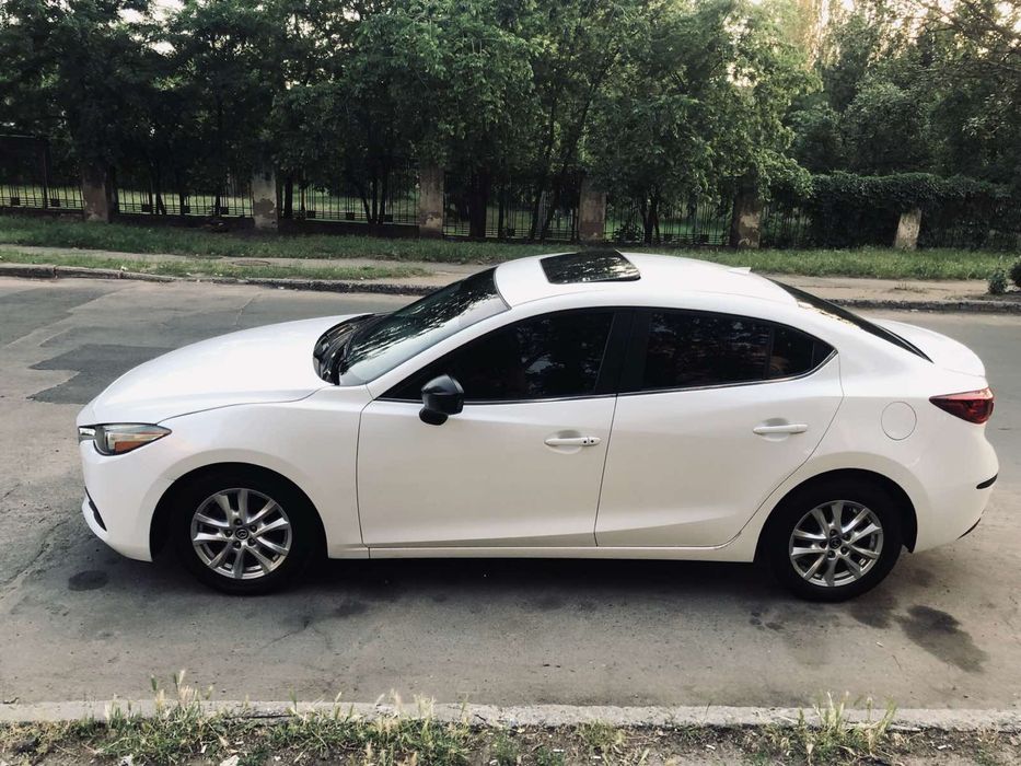 Продажа Mazda3 полная комплектация