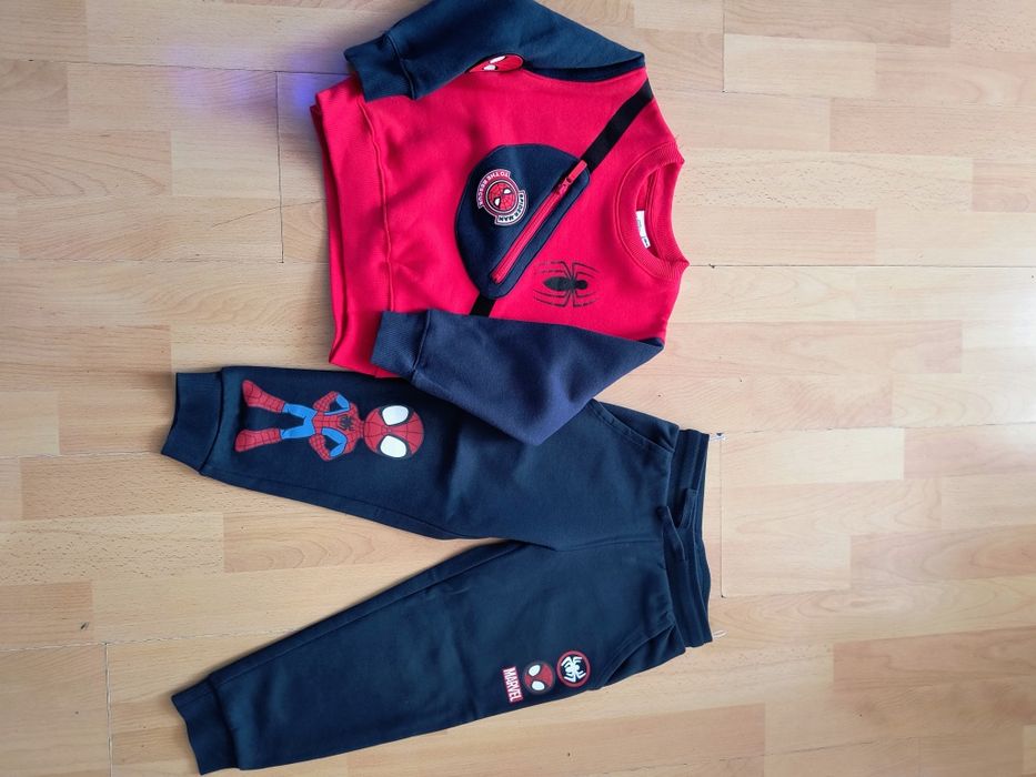 Zestaw Spider Man Spidey rozmiar 98/104 Smyk/C&A