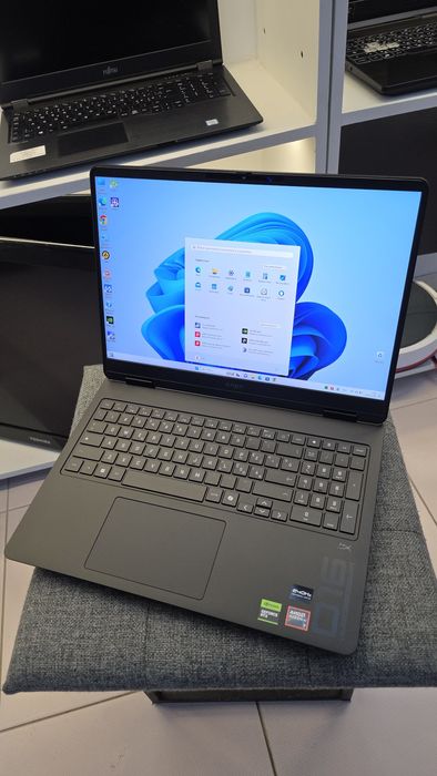 HP omen  16  Ryzen  AI 7 RTX 5070