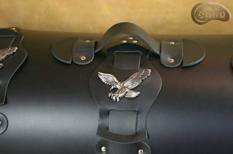 Kufer K280 z zamkiem, kieszonkami oraz nakładkami