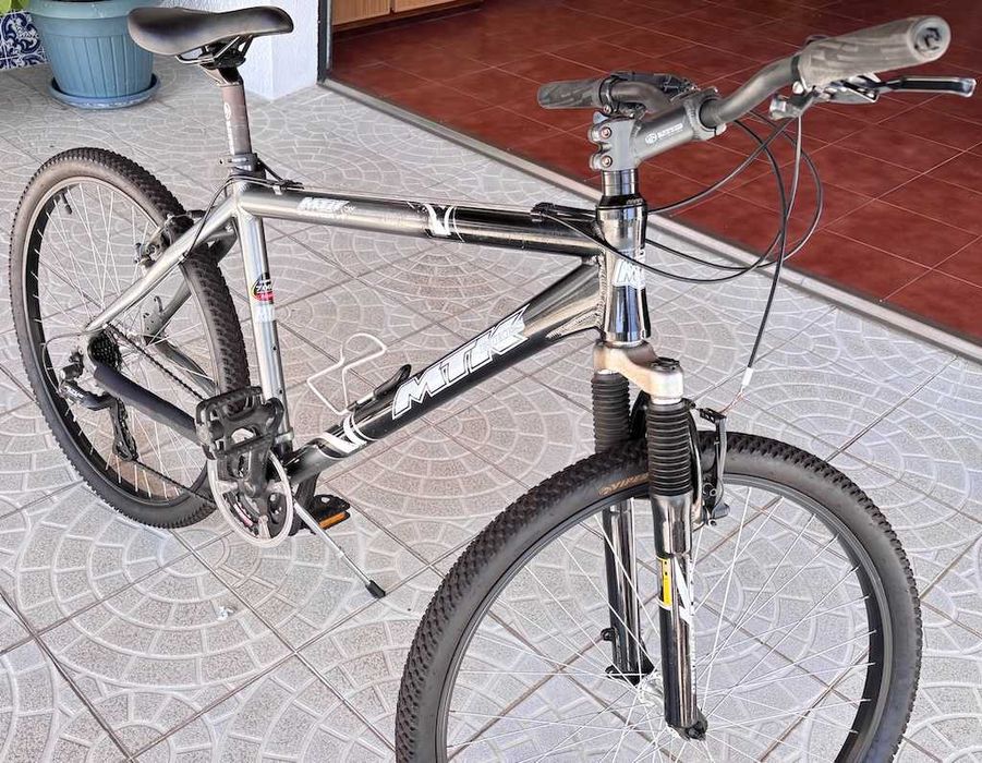 Bicicleta BTT Homem