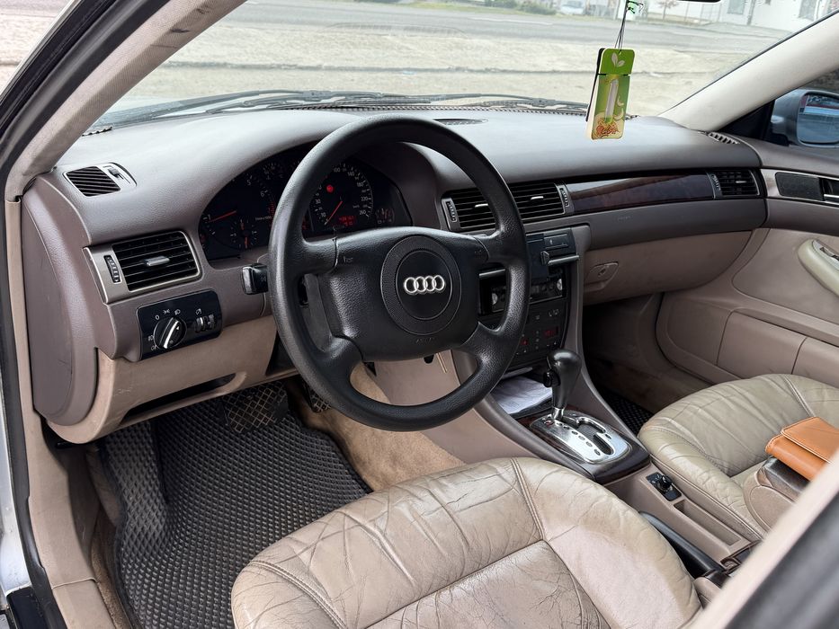 Audi A-6 C-5 ( Avtomat )