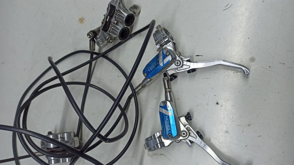 Hamulce hope tech 4v4