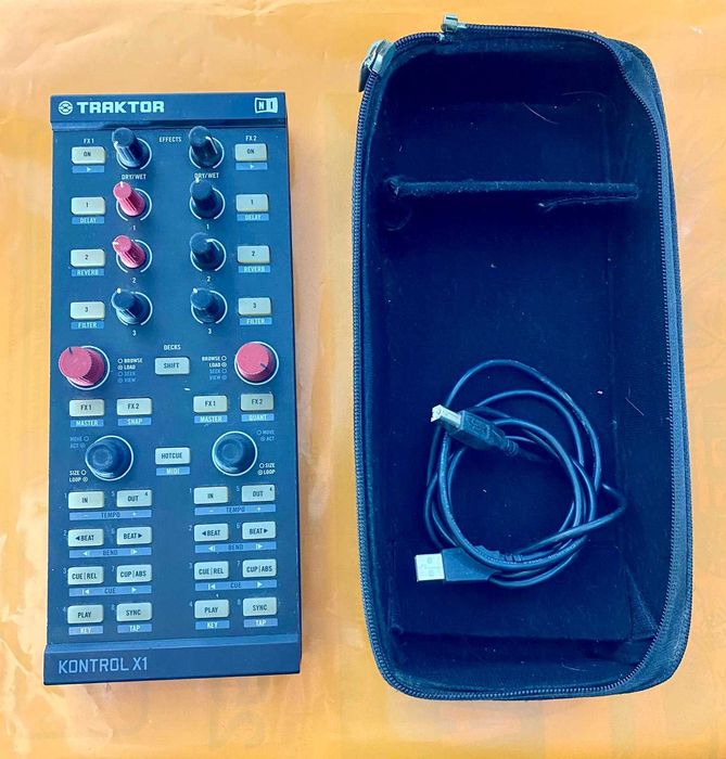 Traktor Kontrol X1 MK1 – Controlador DJ para Traktor