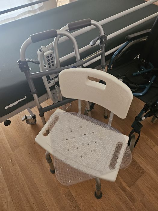 Cadeira de banho com tapete anti derrapante