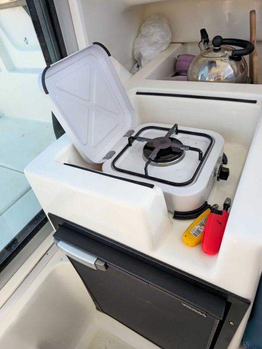 Łódż motorowa Jeanneau  Merry Fisher  625